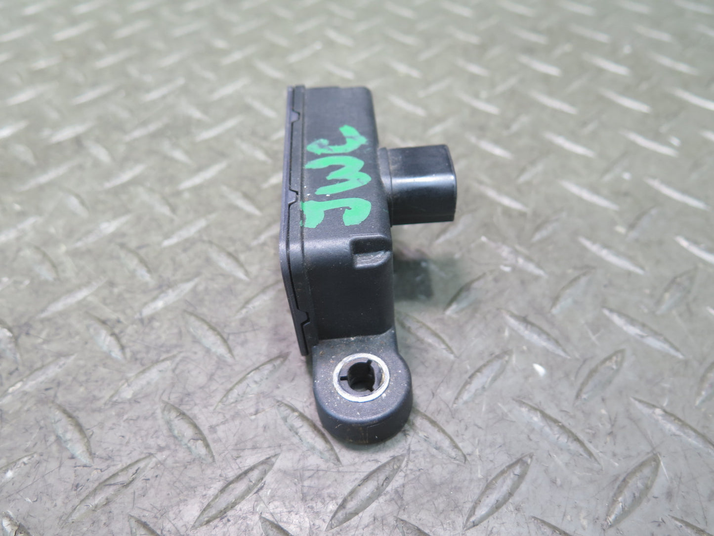 12-18 Jeep Wrangler JK YAW Turn Rate Stability Sensor 56038988AB OEM
