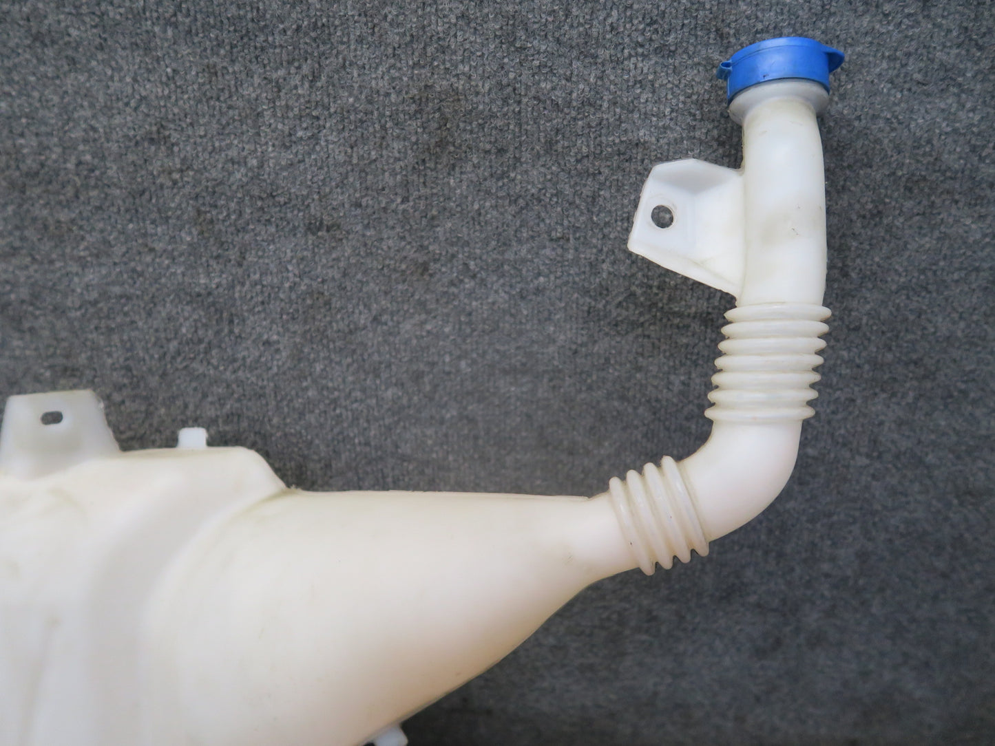 2016-2019 Tesla Model S 75D Windshield Wiper Washer Reservoir Tank Bottle