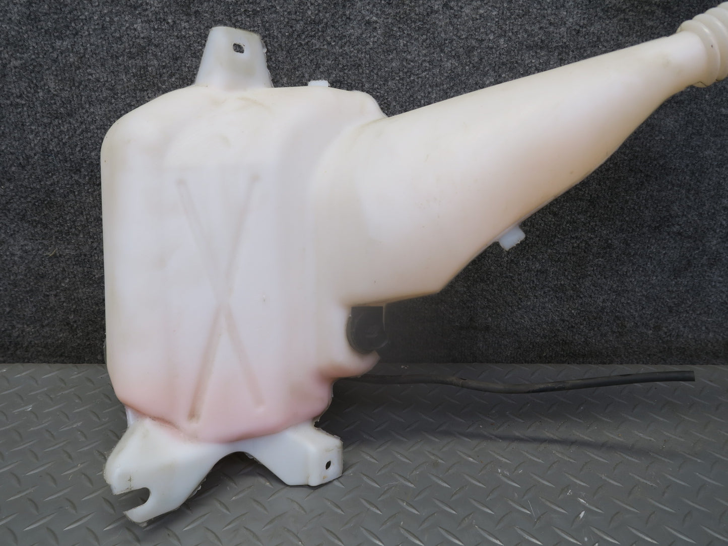 2016-2019 Tesla Model S 75D Windshield Wiper Washer Reservoir Tank Bottle