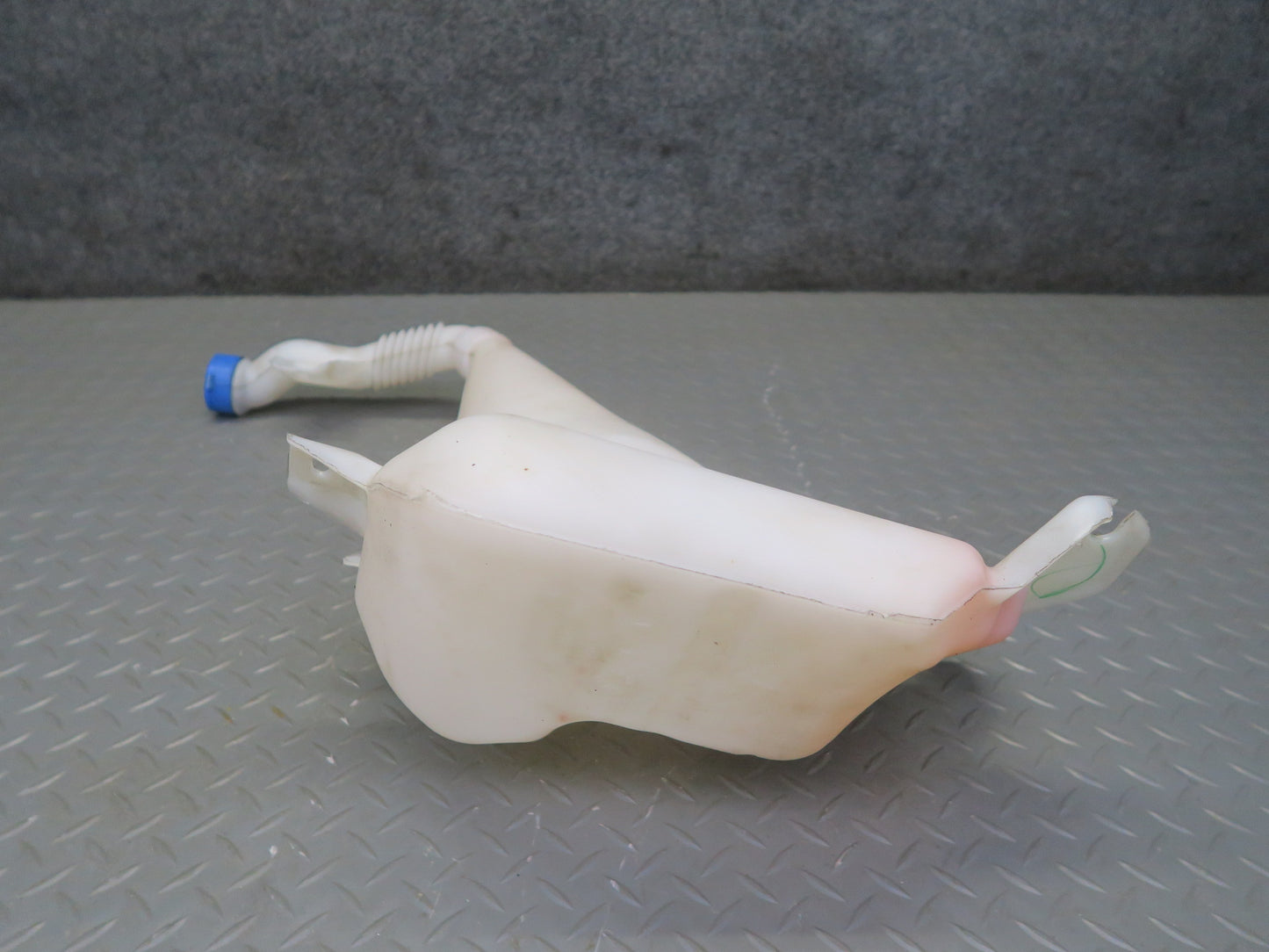 2016-2019 Tesla Model S 75D Windshield Wiper Washer Reservoir Tank Bottle
