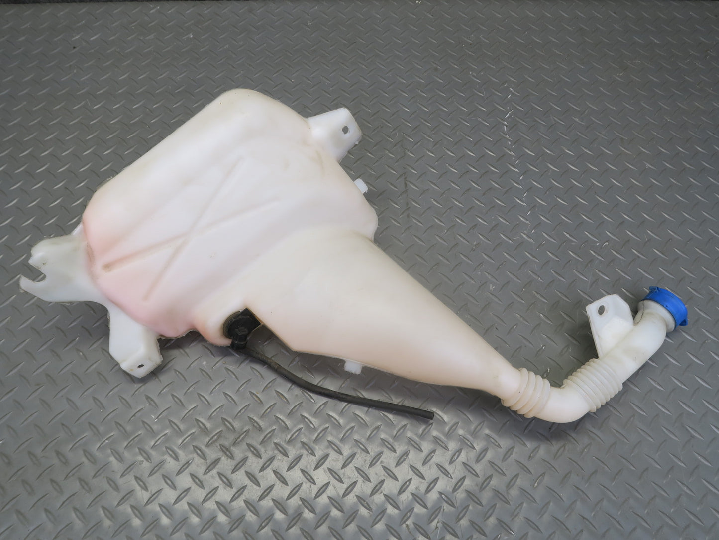 2016-2019 Tesla Model S 75D Windshield Wiper Washer Reservoir Tank Bottle