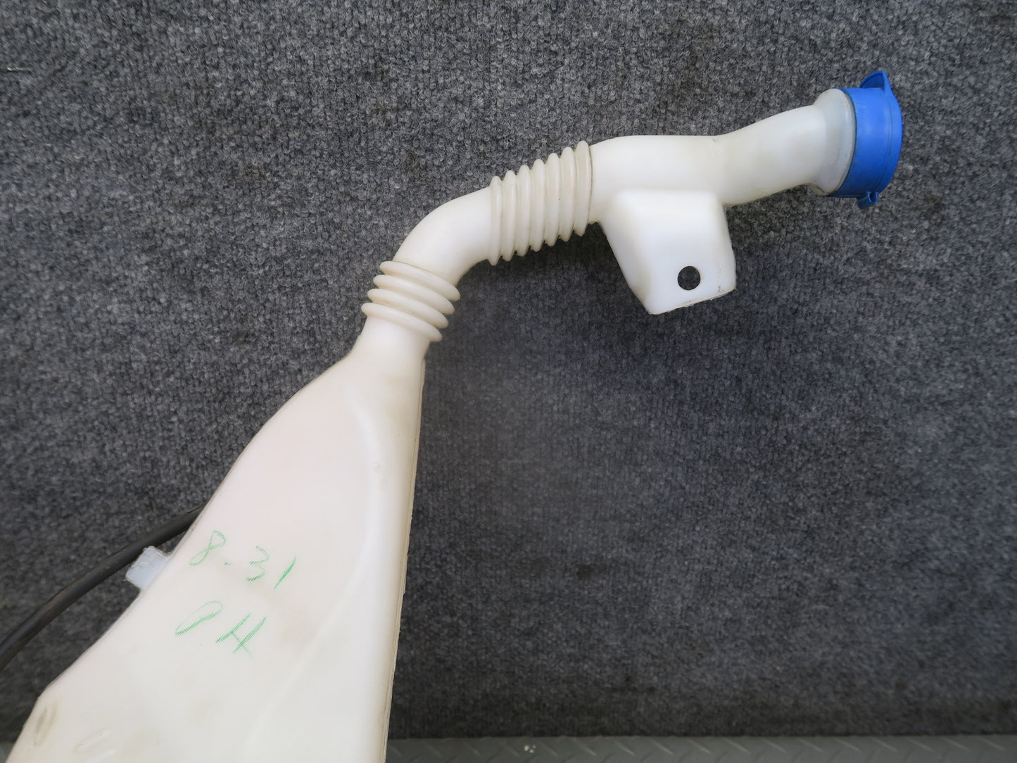 2016-2019 Tesla Model S 75D Windshield Wiper Washer Reservoir Tank Bottle