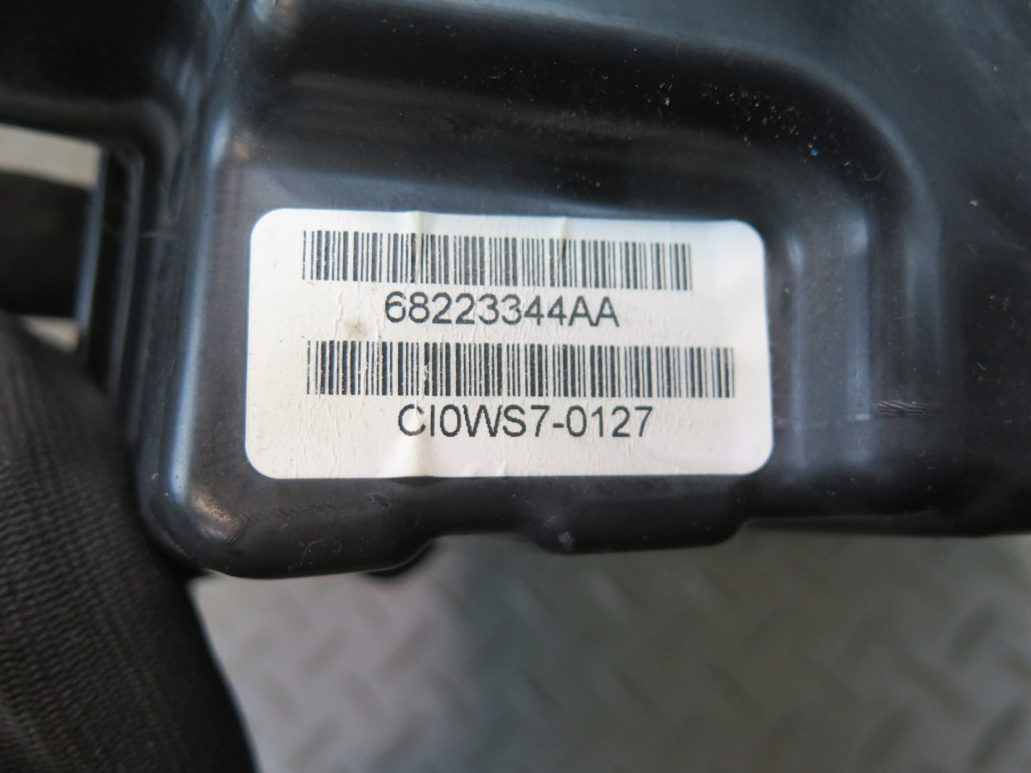 15-18 Jeep Wrangler JK Right Side Floor Subwoofer Speaker 68223344AA OEM