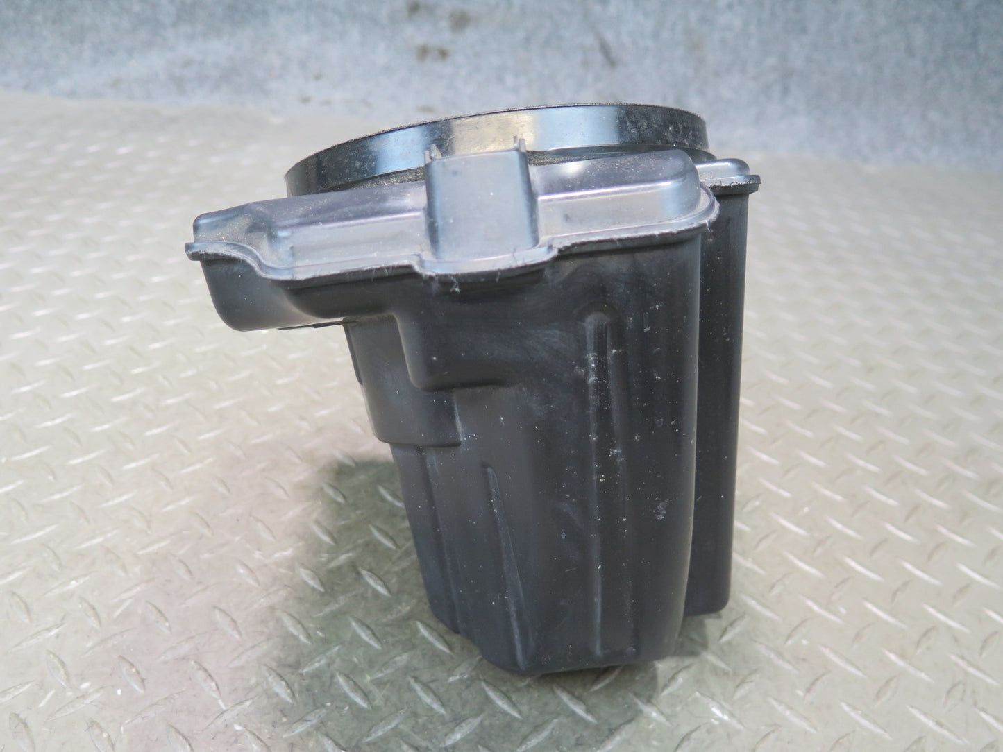 15-18 Jeep Wrangler JK Right Side Floor Subwoofer Speaker 68223344AA OEM