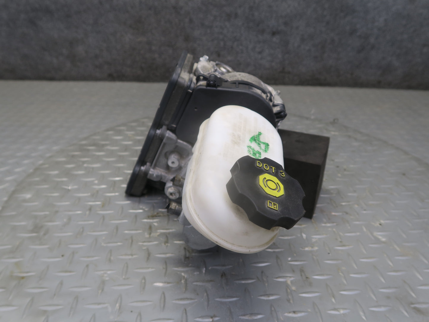 2016-2019 Tesla Model S 75D Electrical Power Brake Ibooster Module W/ Reservoir