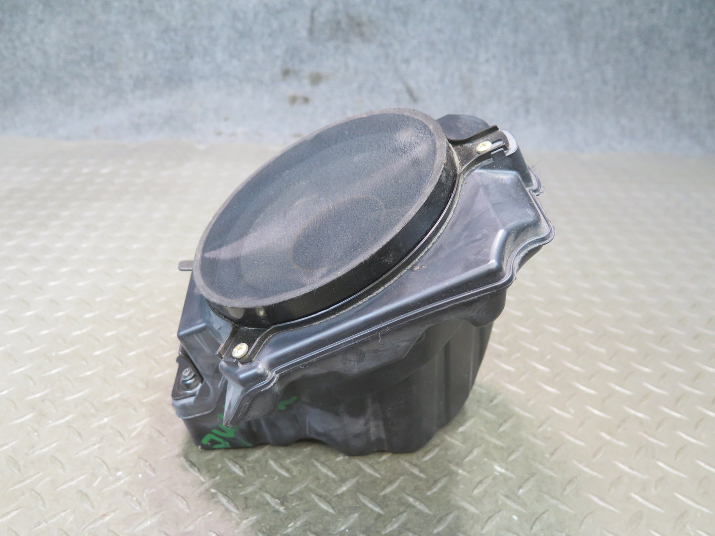 15-18 Jeep Wrangler JK Right Side Floor Subwoofer Speaker 68223344AA OEM