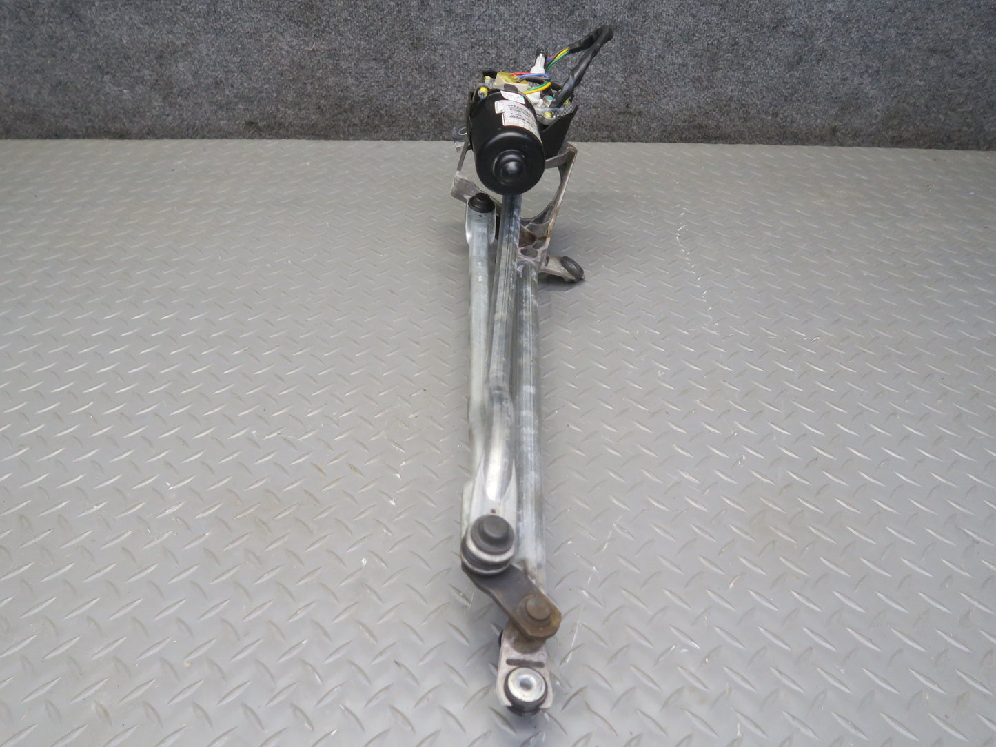 2016-2019 Tesla Model S 75D Front Windshield Wiper Motor W/ Transmission