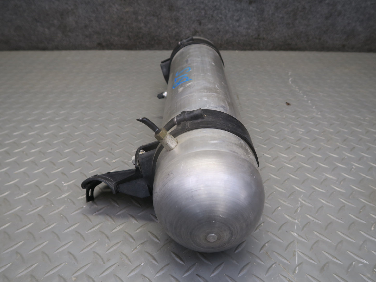2016-2019 Tesla Model S 75D Air Suspension Pressure Accumulator Vacuum Tank