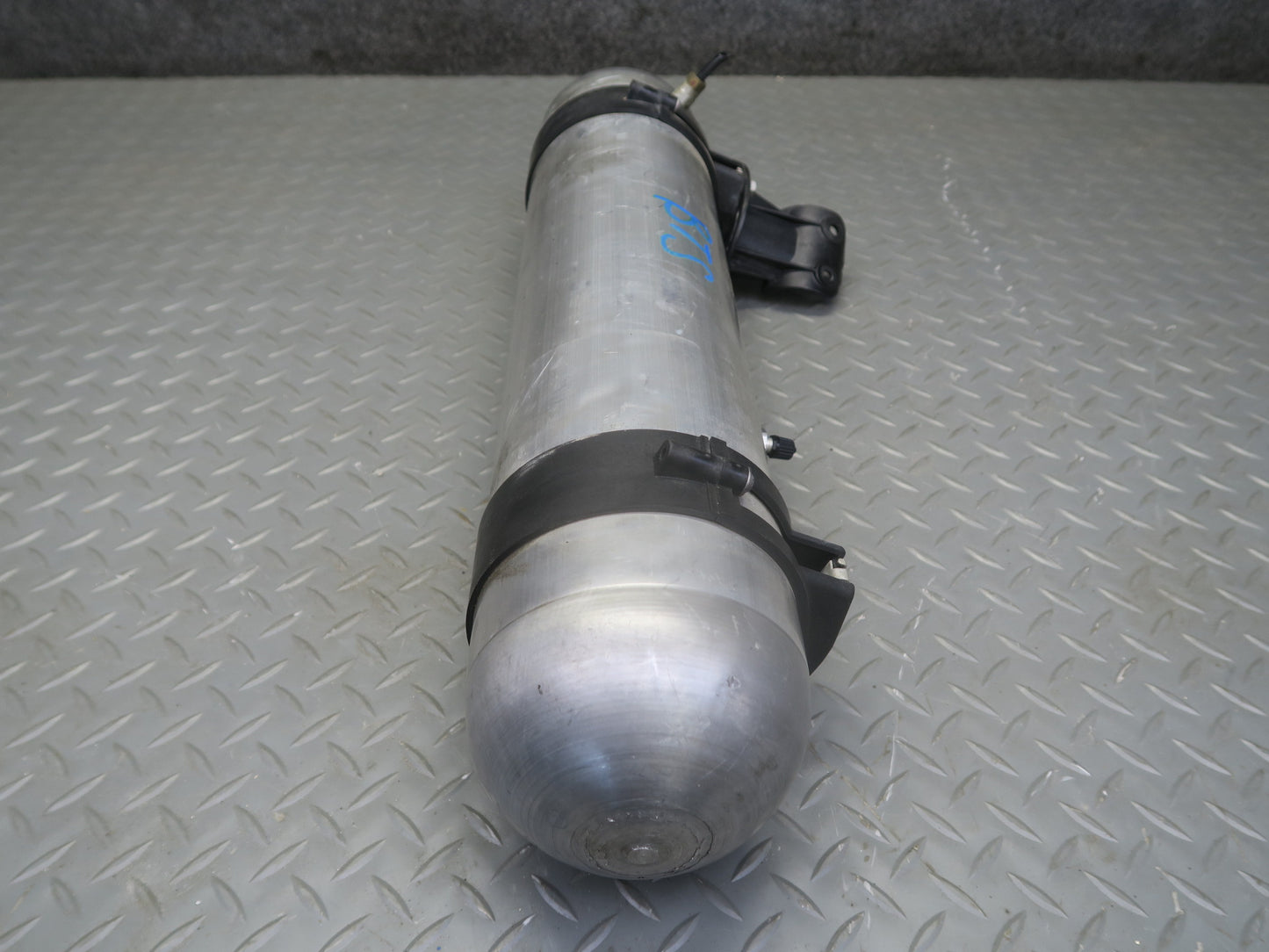 2016-2019 Tesla Model S 75D Air Suspension Pressure Accumulator Vacuum Tank