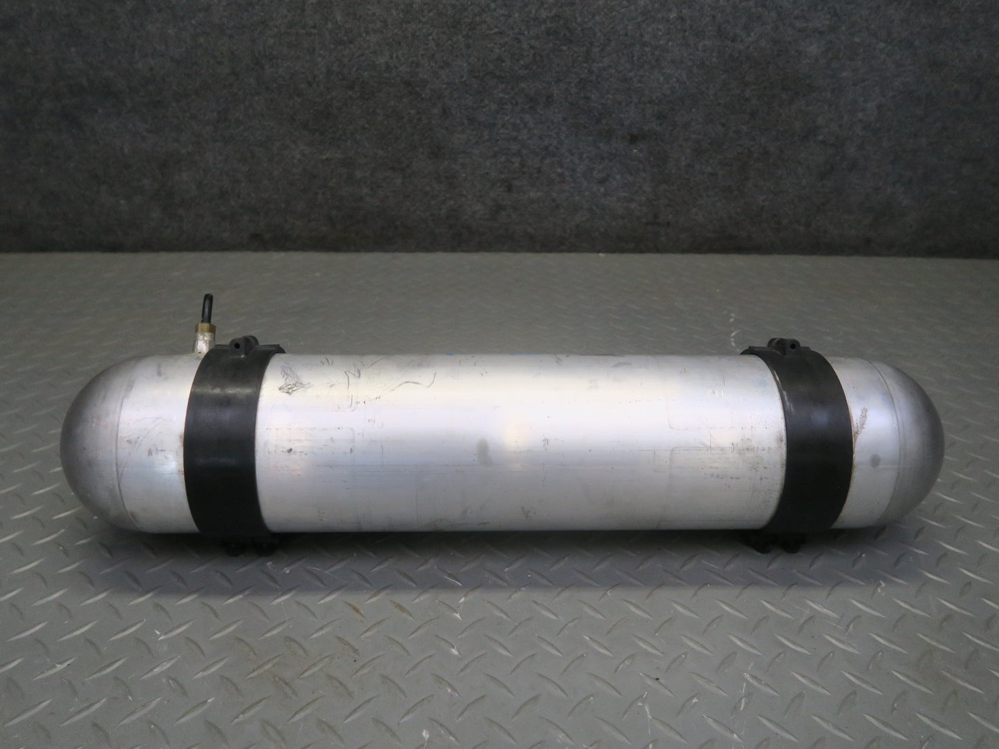 2016-2019 Tesla Model S 75D Air Suspension Pressure Accumulator Vacuum Tank