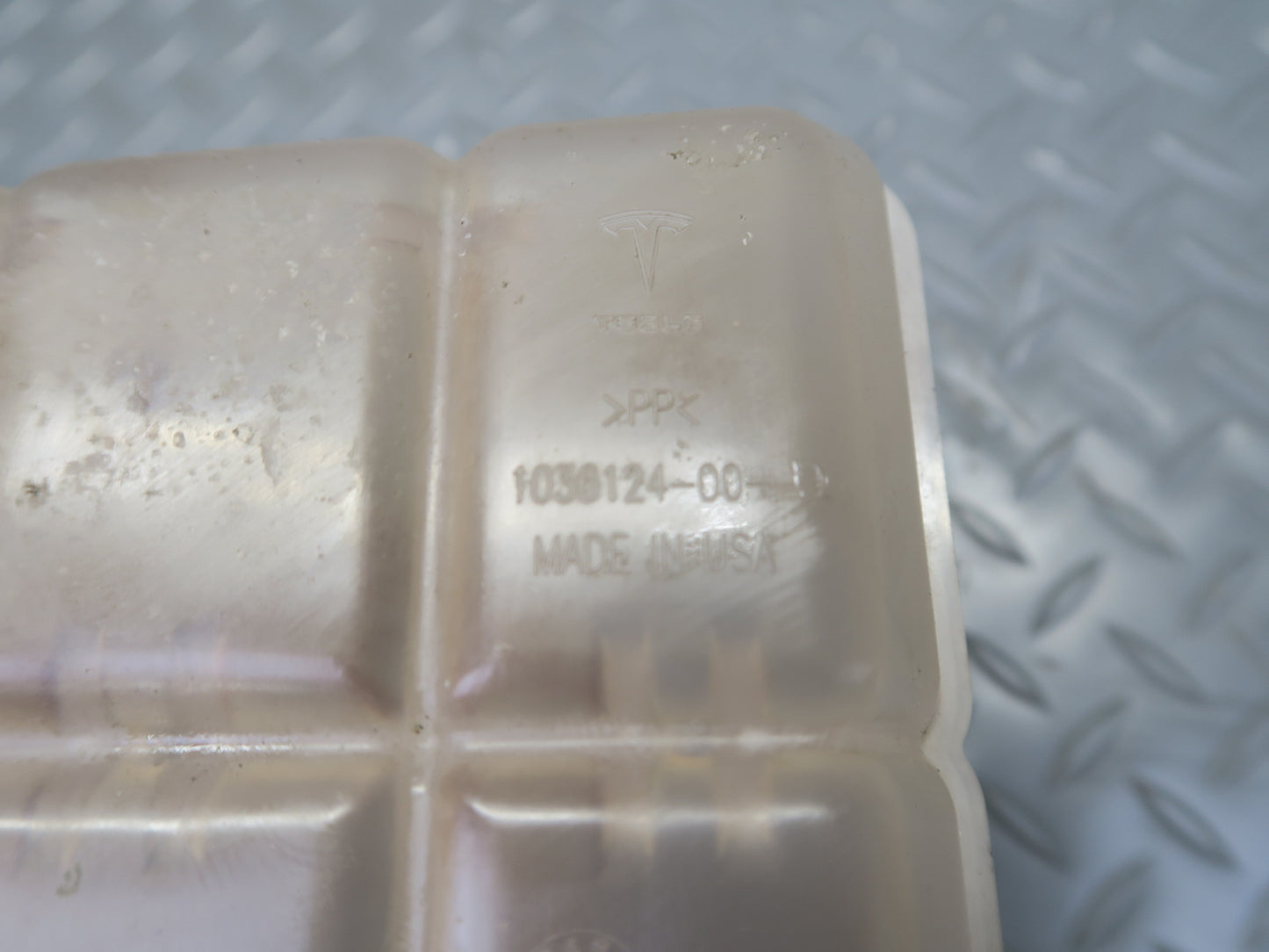 2016-2019 Tesla Model S 75D Engine Coolant Recovery Bottle Reservoir Tank