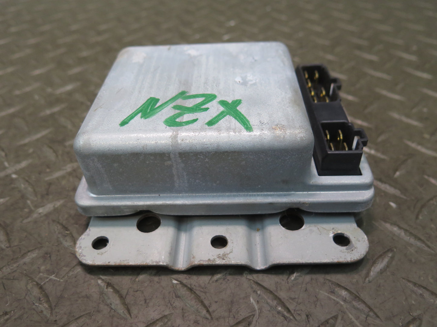 82-83 Datsun Nissan 280ZX S130 NA Ascd Cruise Control Module Unit 28402P9105 OEM
