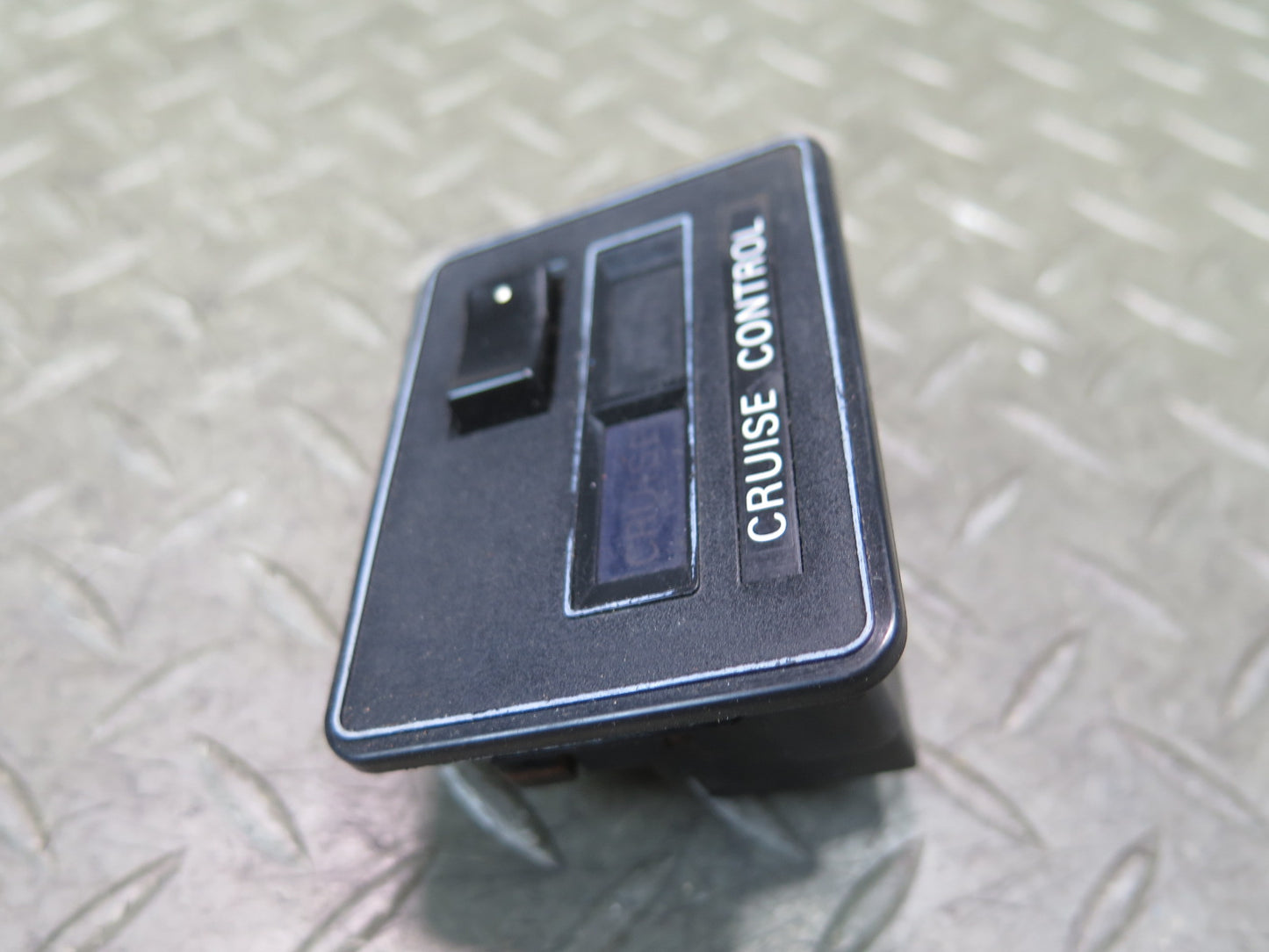 79-83 Datsun 280ZX S130 Cruise Control Switch Panel Button Unit OEM