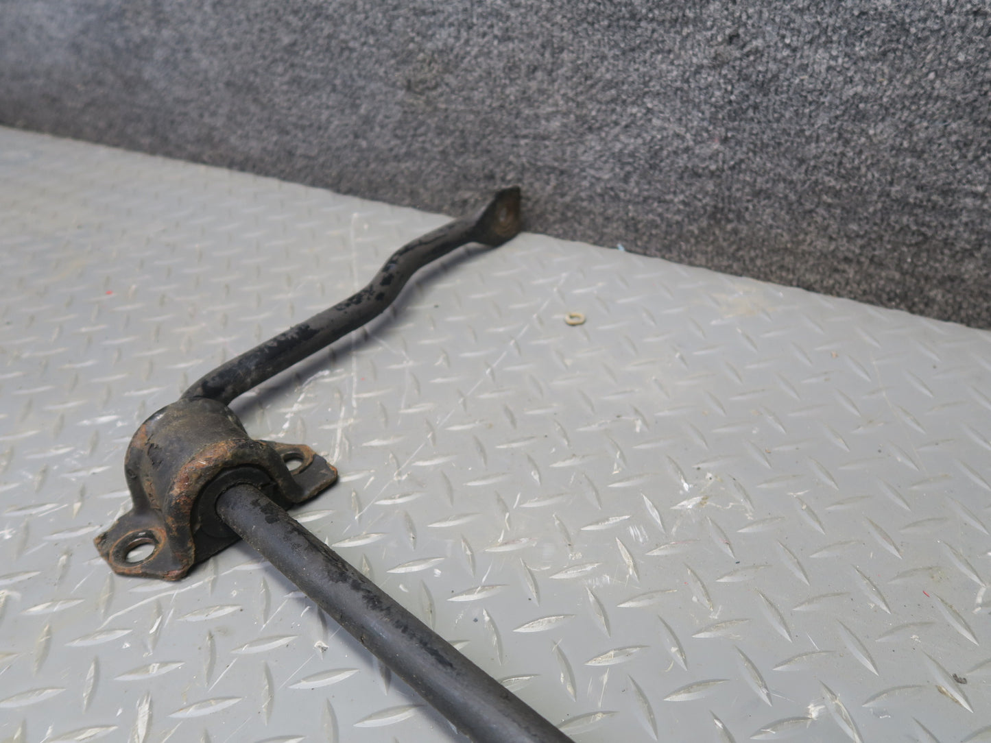 07-10 Jeep Wrangler JK 4x4 Rubicon Rear Anti Roll Skate Stabilizer Sway Bar OEM