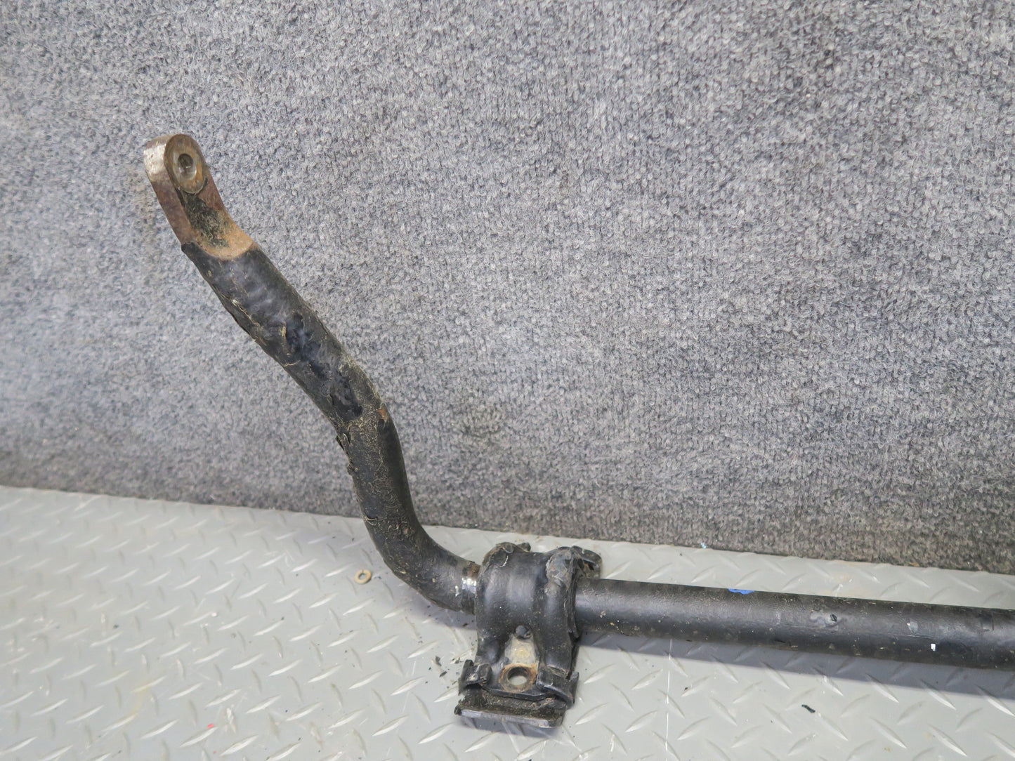 07-18 Jeep Wrangler JK 4x4 3.8L & 3.6L Front Active Stabilizer Sway Bar OEM