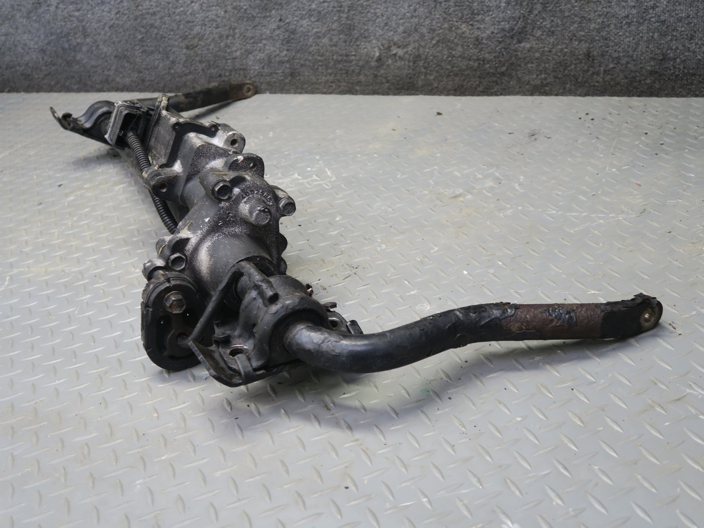 07-18 Jeep Wrangler JK 4x4 3.8L & 3.6L Front Active Stabilizer Sway Bar OEM