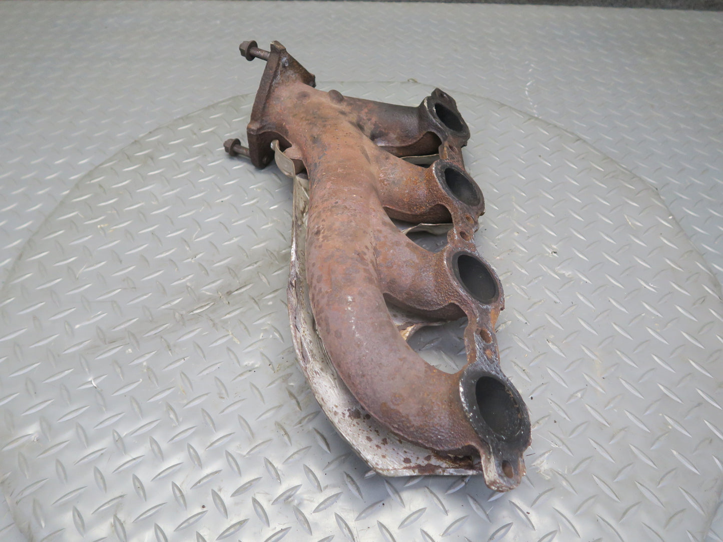 2010-2014 Cadillac Escalade Left Exhaust Manifold w Heat Shield