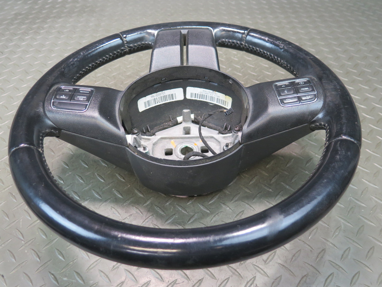 11-18 Jeep Wrangler JK Leather Steering Wheel w Shifters & Controls OEM
