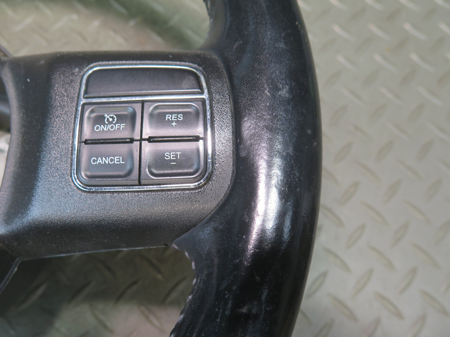11-18 Jeep Wrangler JK Leather Steering Wheel w Shifters & Controls OEM