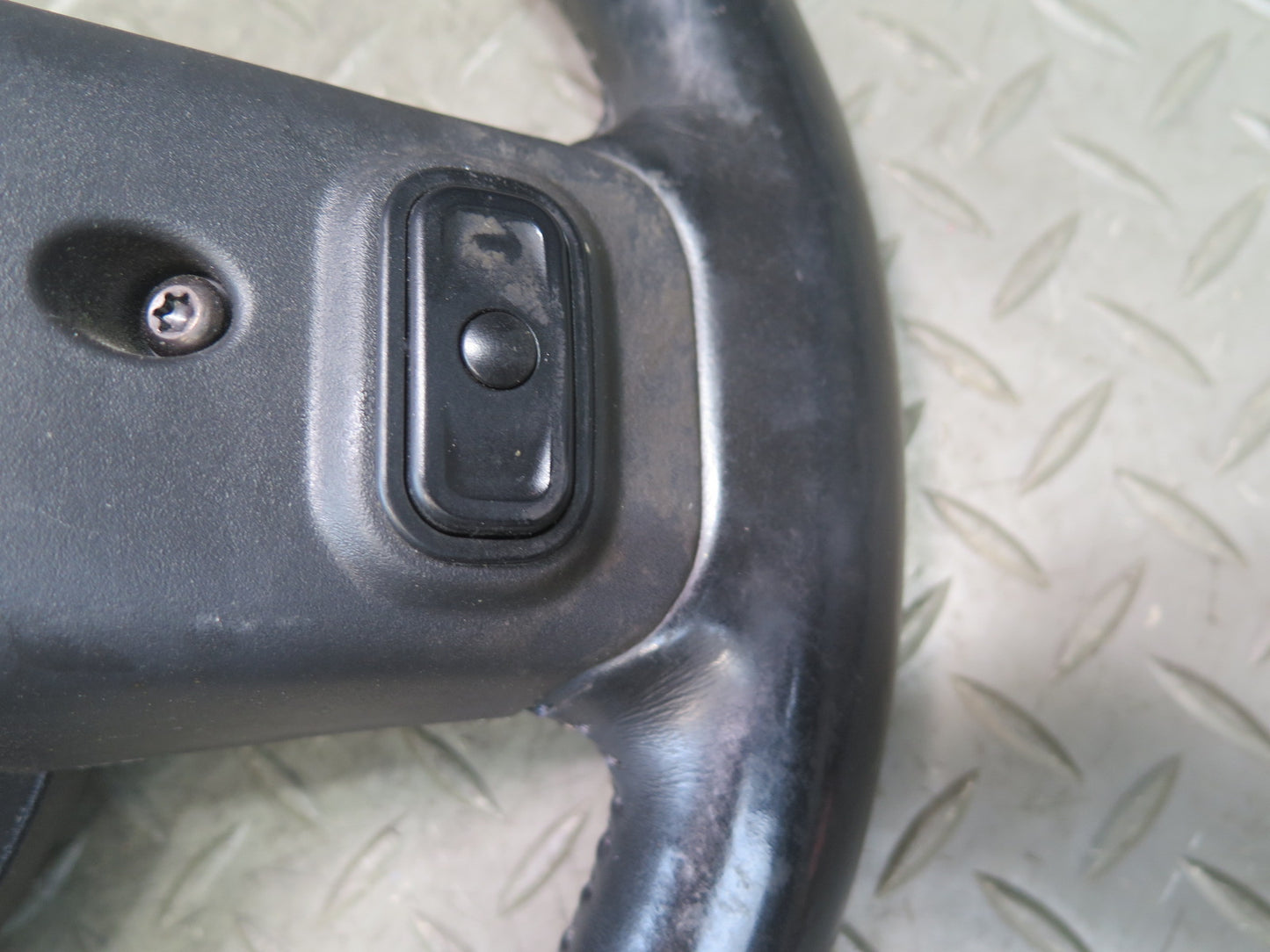 11-18 Jeep Wrangler JK Leather Steering Wheel w Shifters & Controls OEM