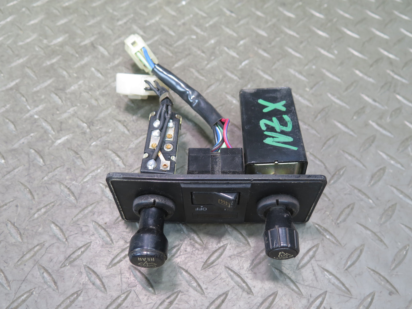 81-83 Datsun Nissan 280ZX Dimmer Rear Wiper & Defrost Switch Panel OEM