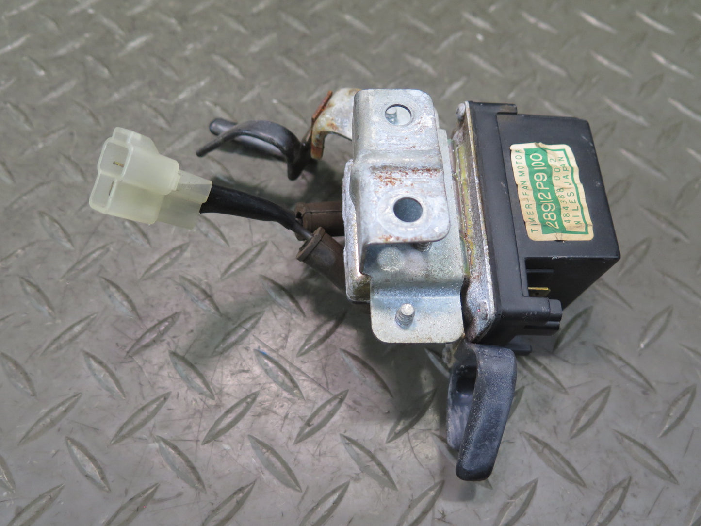 81-83 Datsun S130 280ZX Timer Fan Motor Control Module 28912-P9100 OEM