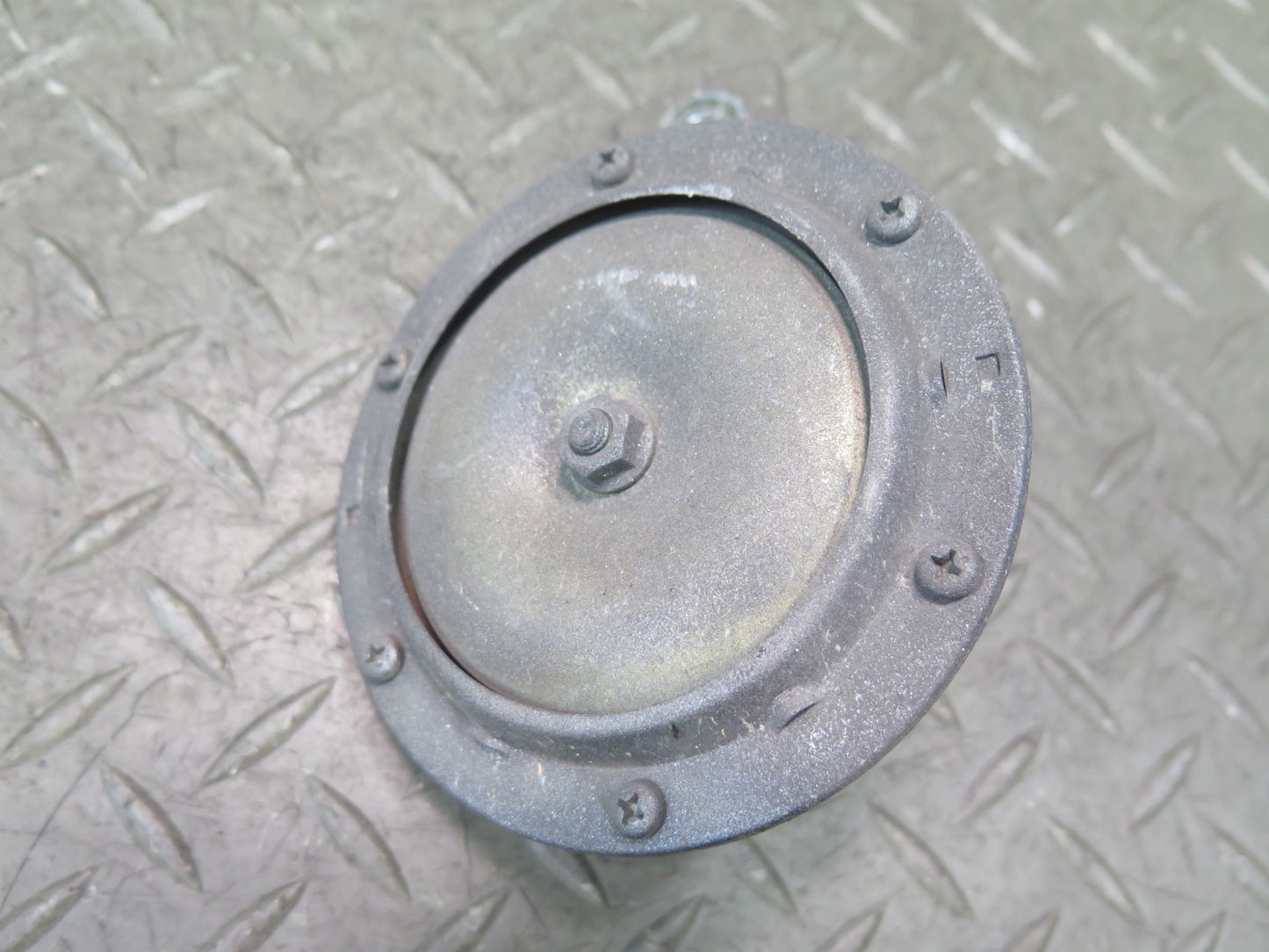 79-83 Datsun Nissan 280ZX S130 High & Low Tone Note Pitch Horn Signal Set OEM