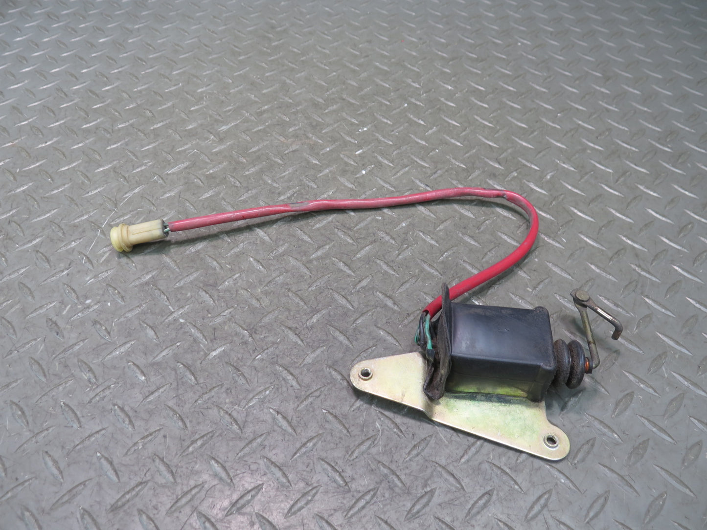 79-83 Datsun S130 280ZX Left Driver Side Power Door Lock Actuator OEM
