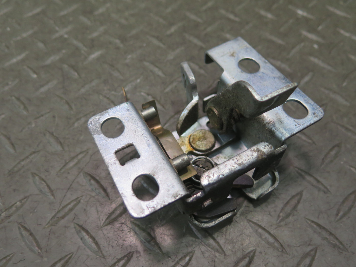 79-83 Datsun 280ZX S130 Rear Hatch Trunk Lid Lock Latch OEM