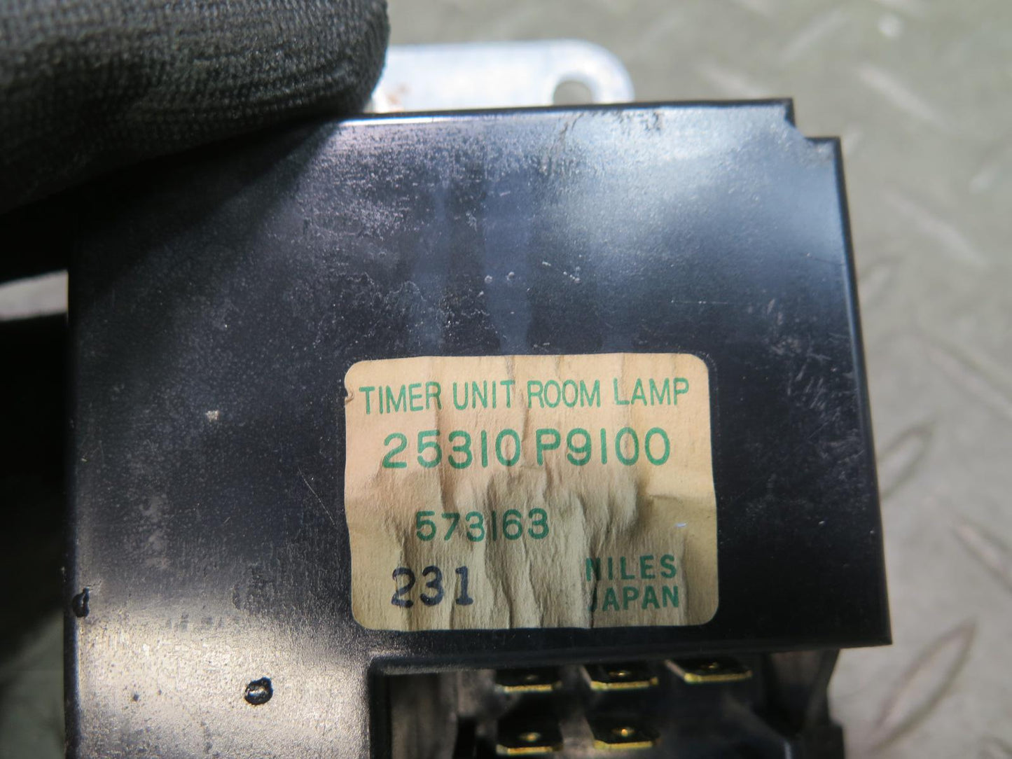 81-83 Datsun Nissan 280ZX S130 Timer Unit Room Lamp 25310-P9100 OEM