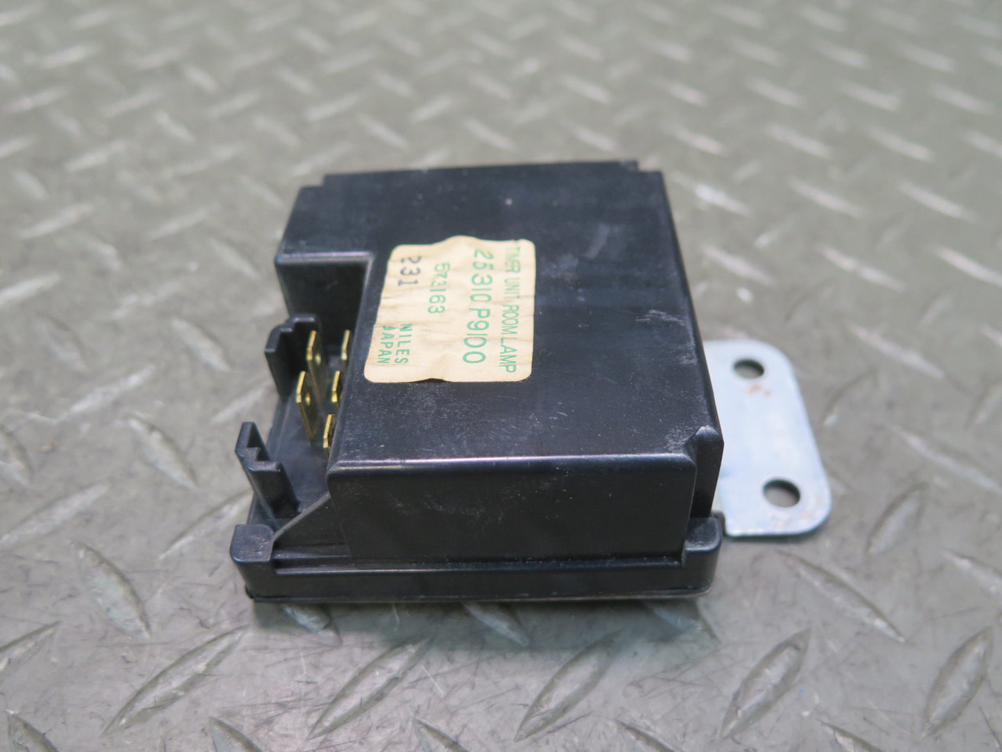 81-83 Datsun Nissan 280ZX S130 Timer Unit Room Lamp 25310-P9100 OEM