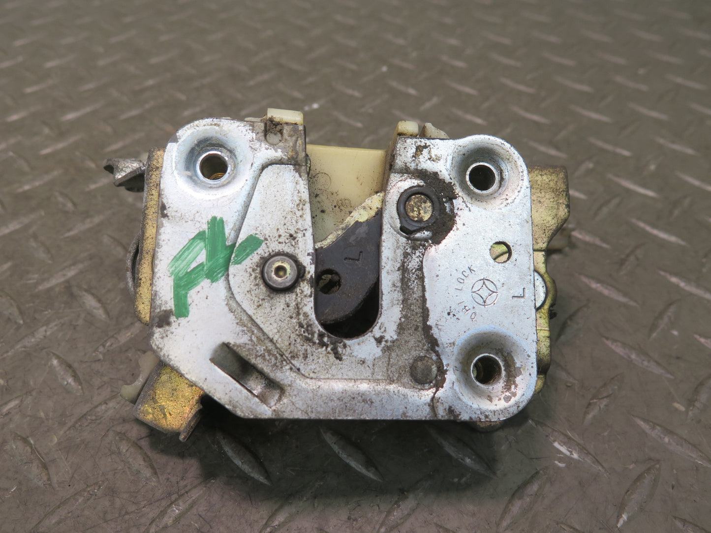 79-83 Datsun Nissan S130 280ZX 2+2 Left Door Lock Latch Actuator OEM