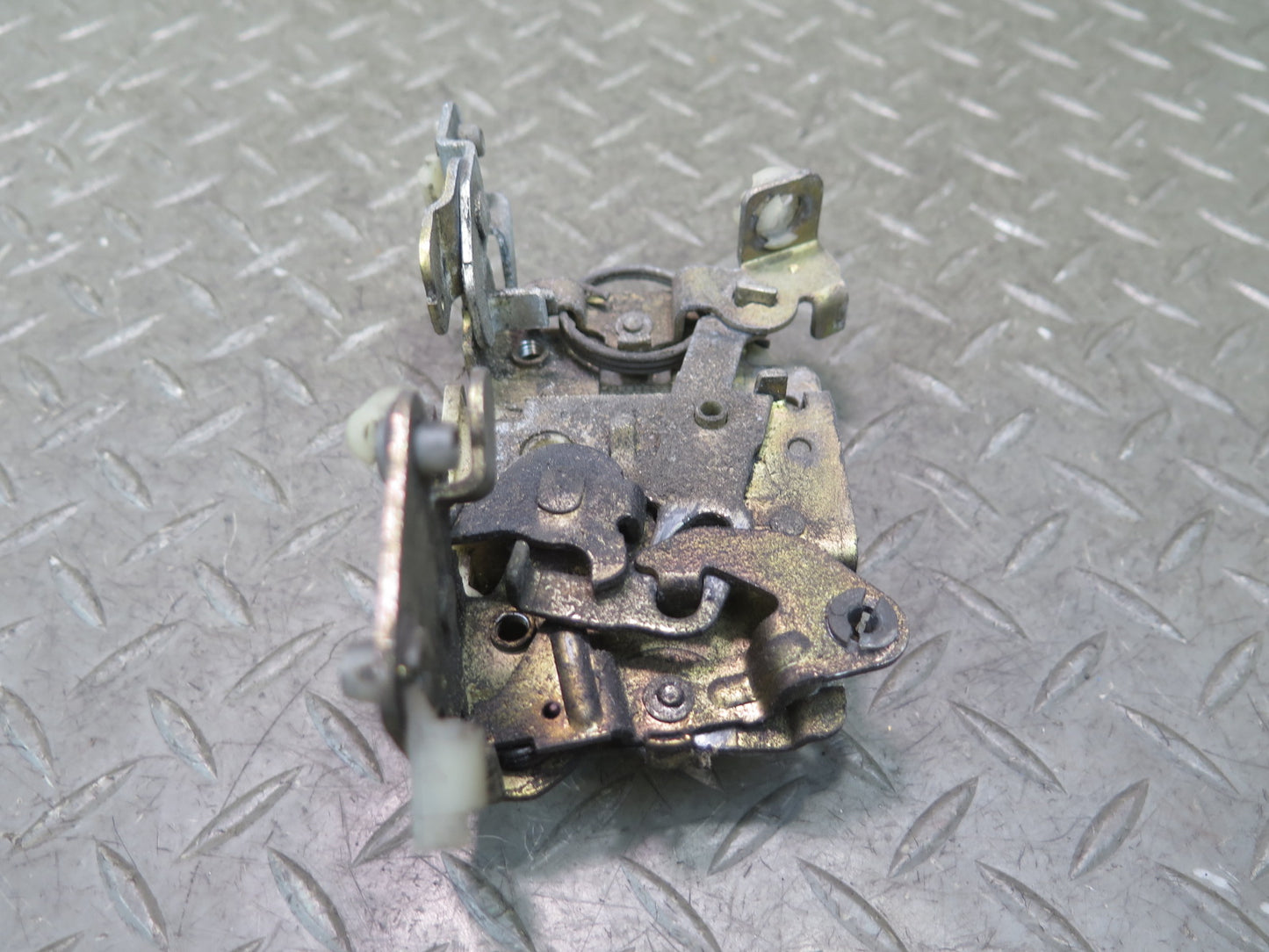 79-83 Datsun Nissan S130 280ZX 2+2 Left Door Lock Latch Actuator OEM