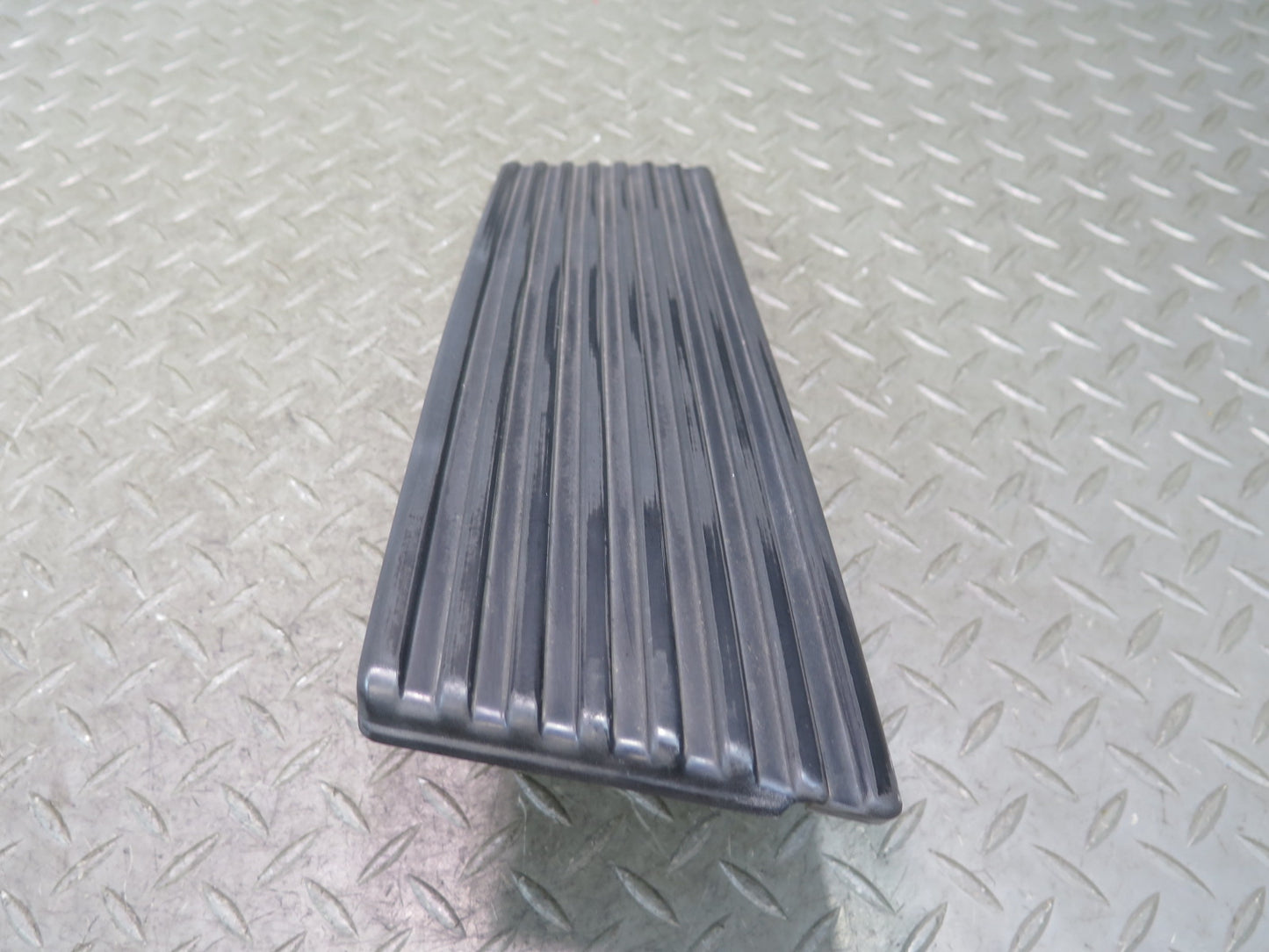 81-83 Datsun 280ZX 2+2 Left & Right B Pillar Finisher Molding Set OEM