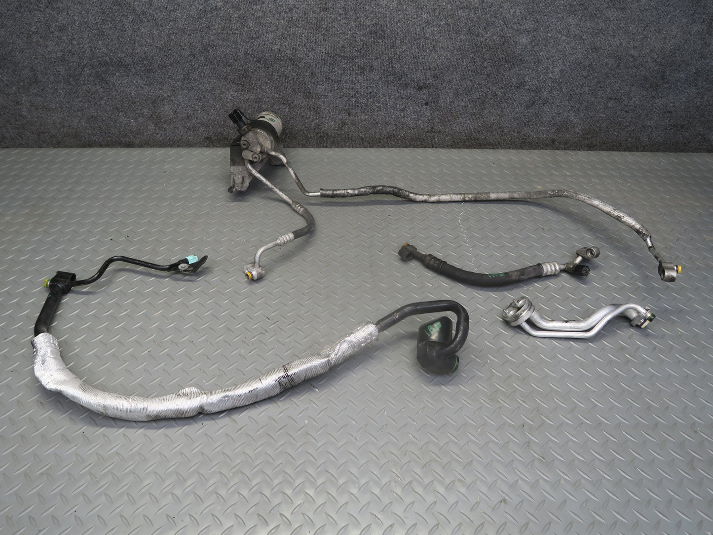 01-06 BMW E46 330ci M54 Set of 6 A/C Air Condition Hose Pipe Line Dryer OEM