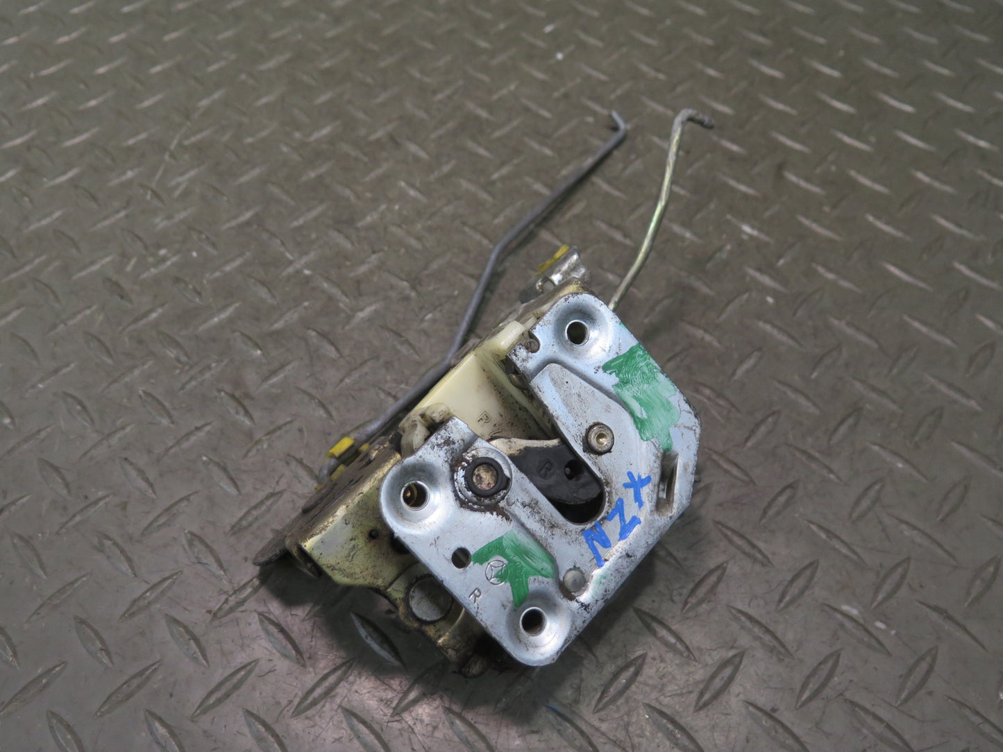 79-83 Datsun Nissan S130 280ZX 2+2 Right Door Lock Latch Actuator OEM