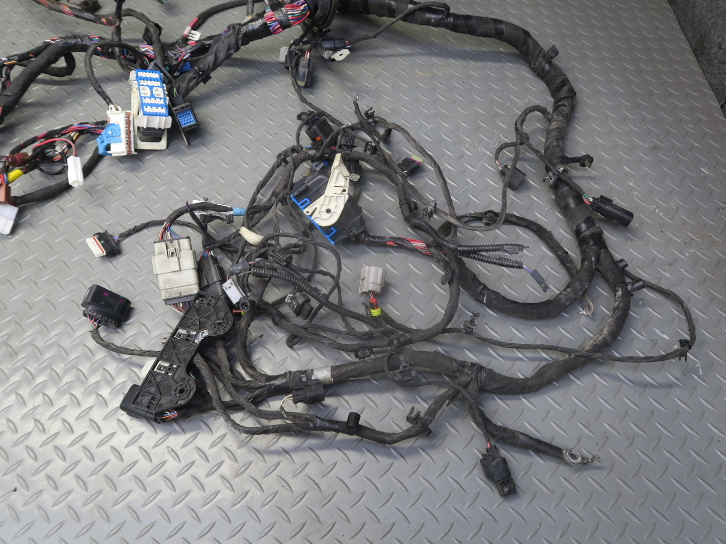 2016-2019 Tesla Model S 75D Front Main Wiring Harness