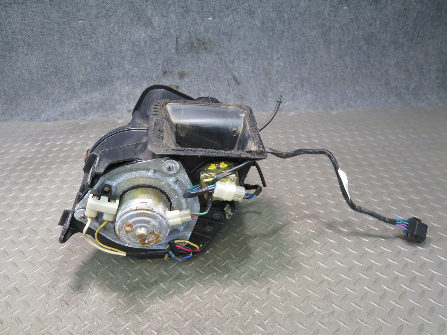 79-83 Datsun 280ZX S130 2+2 Hvac AC Heater Blower Motor Fan Housing OEM