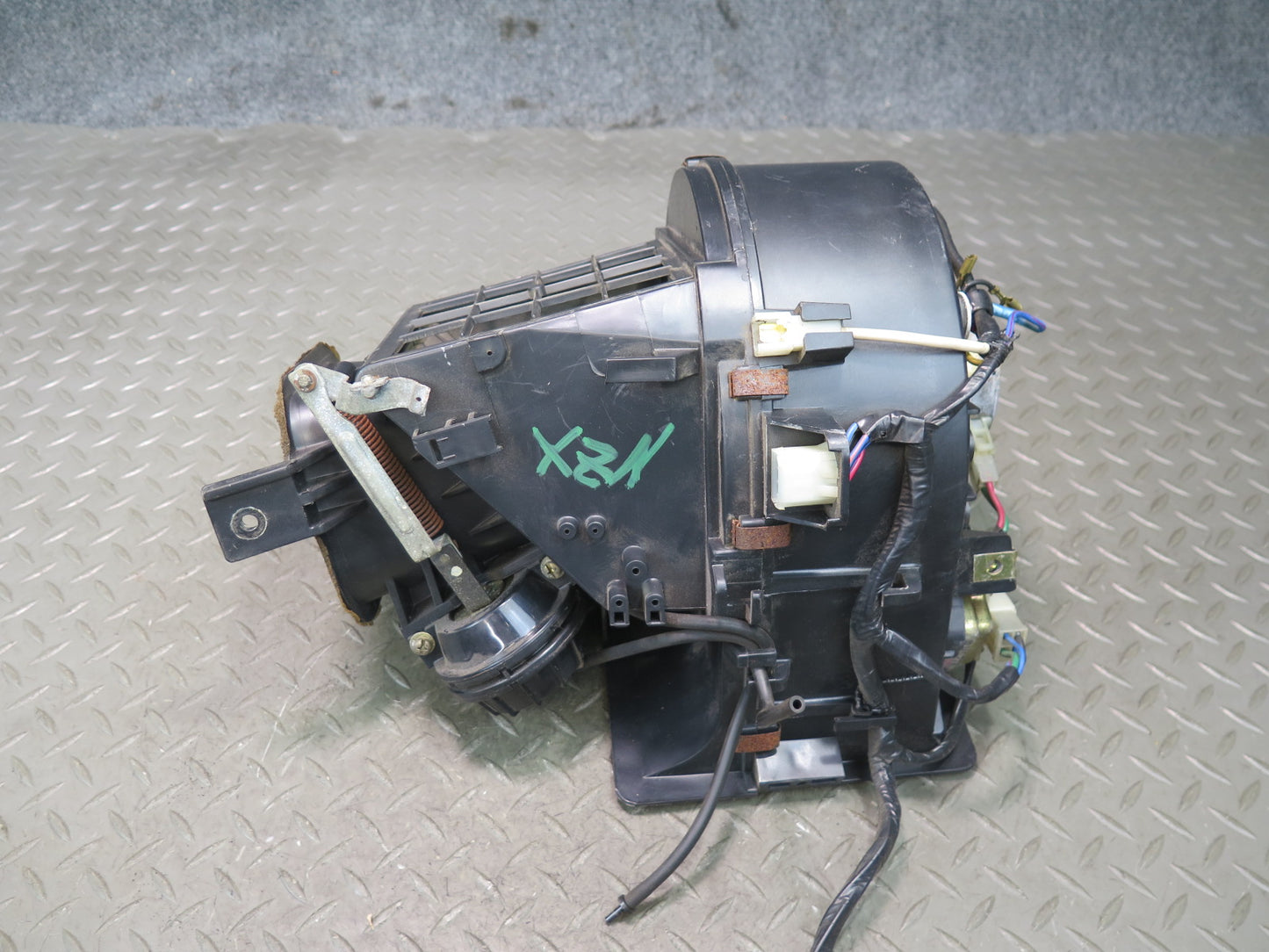 79-83 Datsun 280ZX S130 2+2 Hvac AC Heater Blower Motor Fan Housing OEM