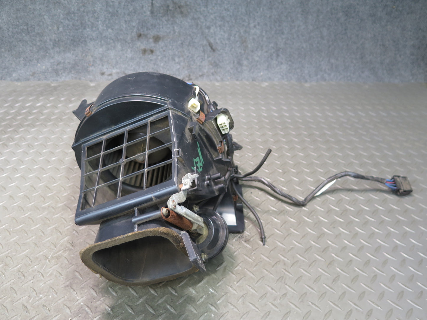 79-83 Datsun 280ZX S130 2+2 Hvac AC Heater Blower Motor Fan Housing OEM