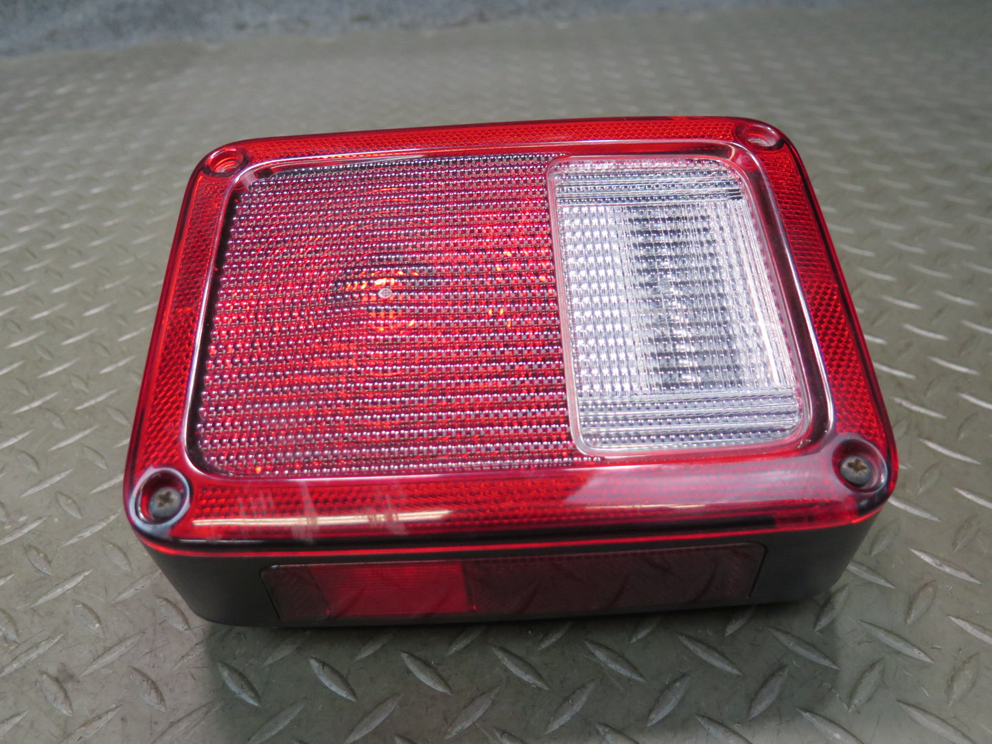 07-18 Jeep Wrangler JK Rear Left Tail Light Lamp OEM