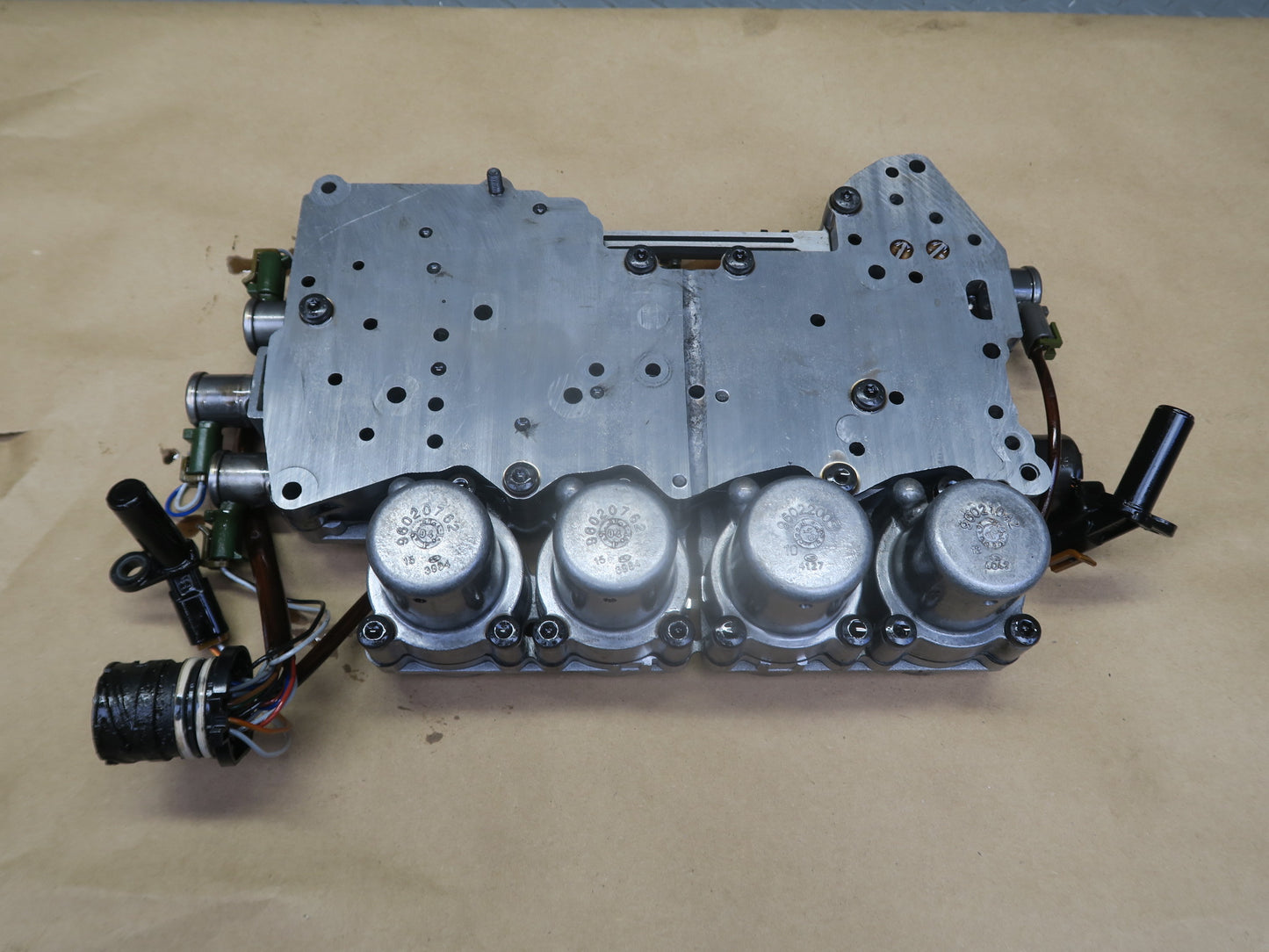 04-06 BMW E46 330ci M54 A5S 390R A/T Transmission Valve Body Mechatronic OEM
