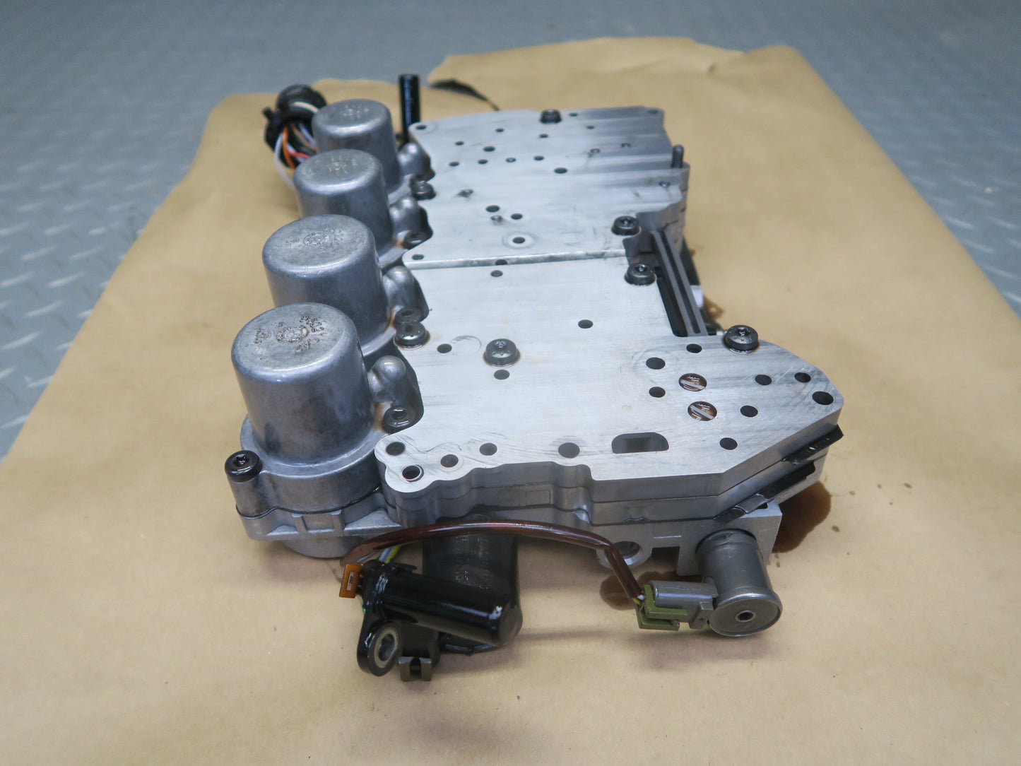 04-06 BMW E46 330ci M54 A5S 390R A/T Transmission Valve Body Mechatronic OEM