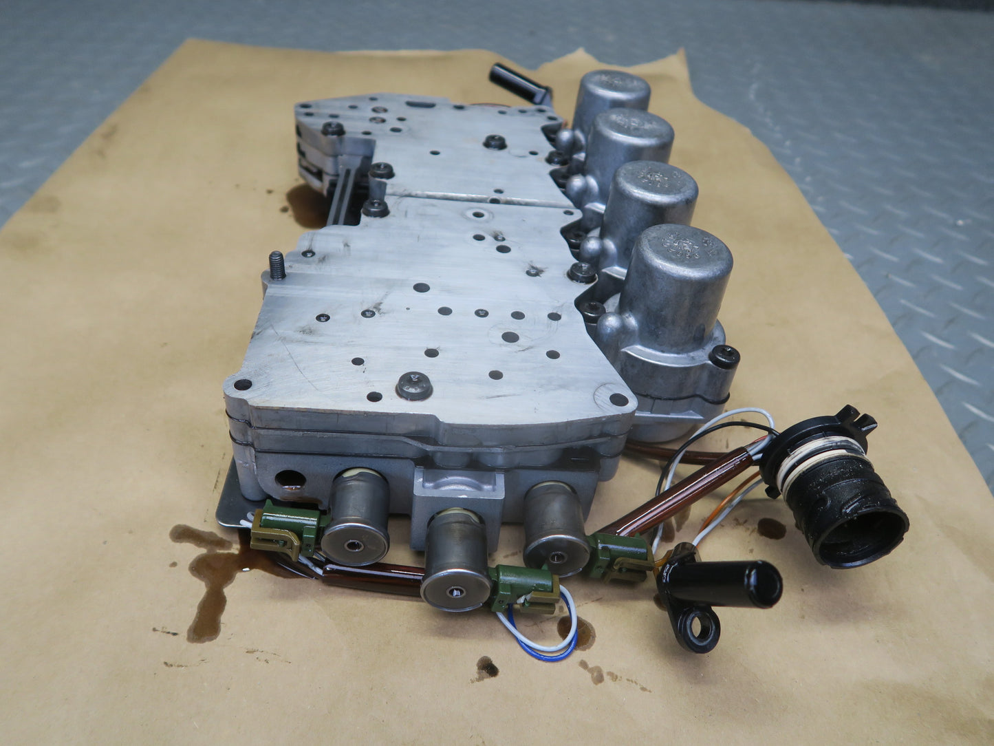 04-06 BMW E46 330ci M54 A5S 390R A/T Transmission Valve Body Mechatronic OEM