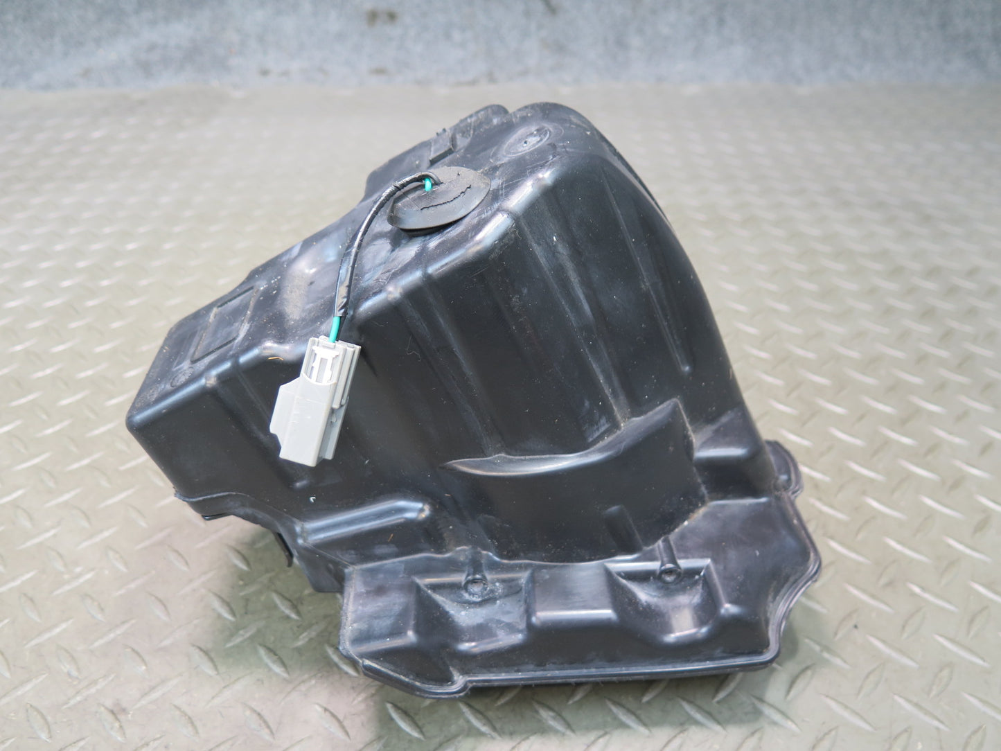 15-18 Jeep Wrangler JK Left Side Floor Subwoofer Speaker 68223343AA OEM