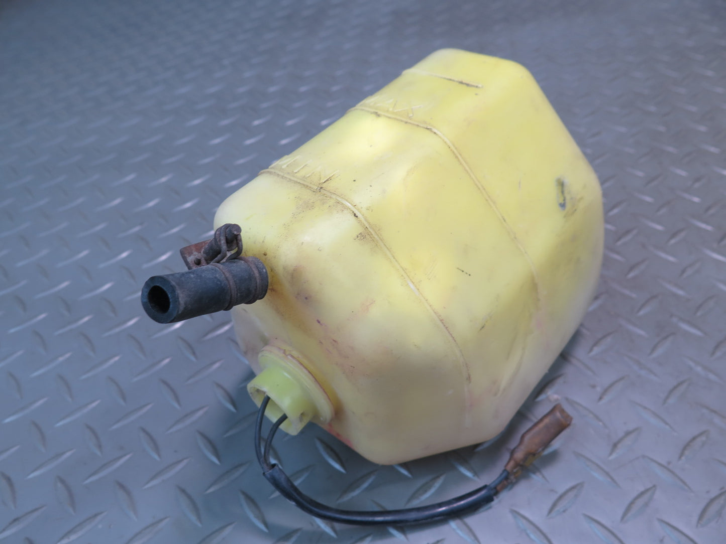 79-83 Datsun Nissan 280ZX S130 NA Engine Coolant Expansion Reservoir Tank OEM