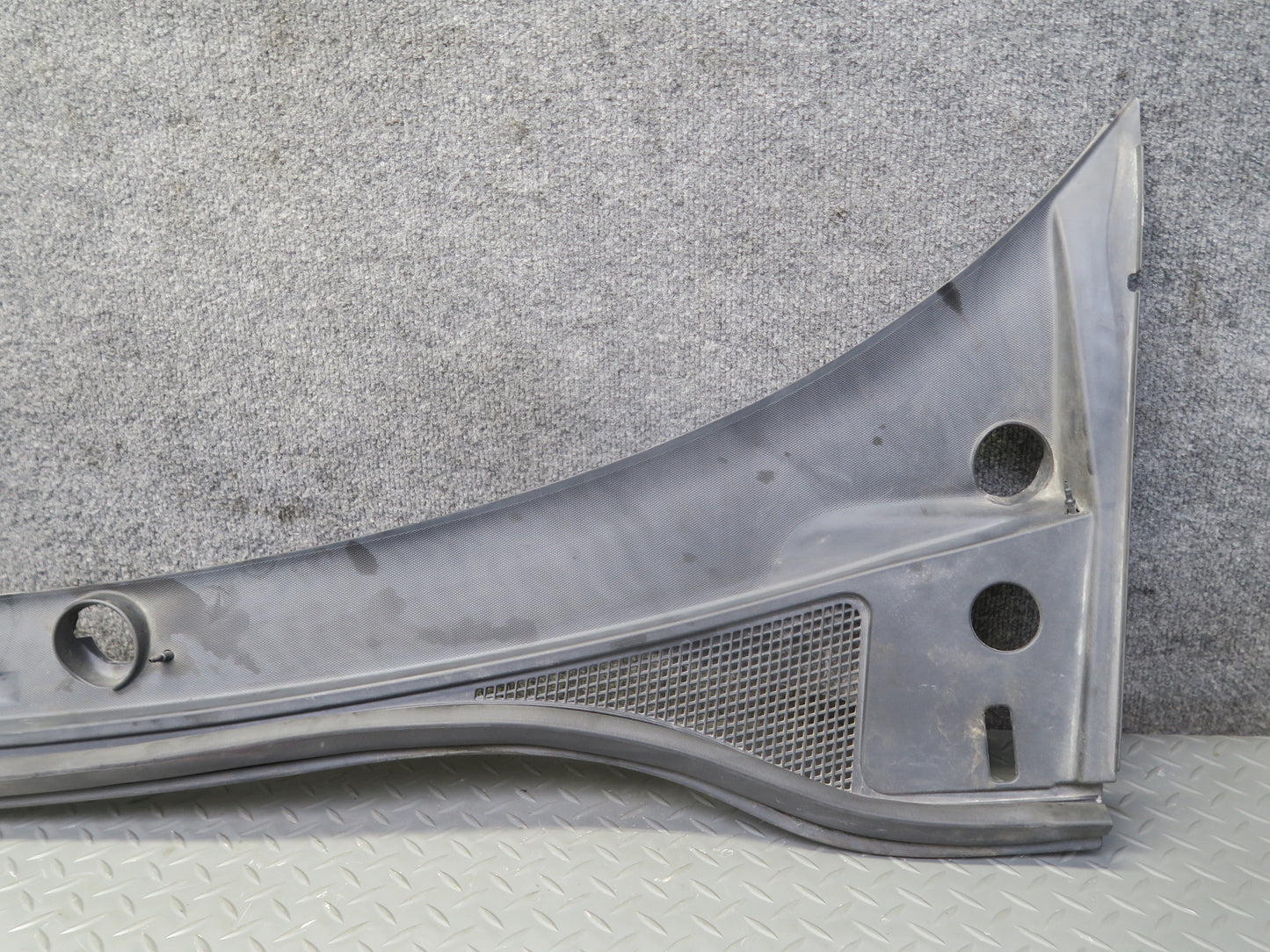 14-19 Chevrolet Corvette C7 Front Windshield Wiper Vent Cowl Panel 23459574 OEM