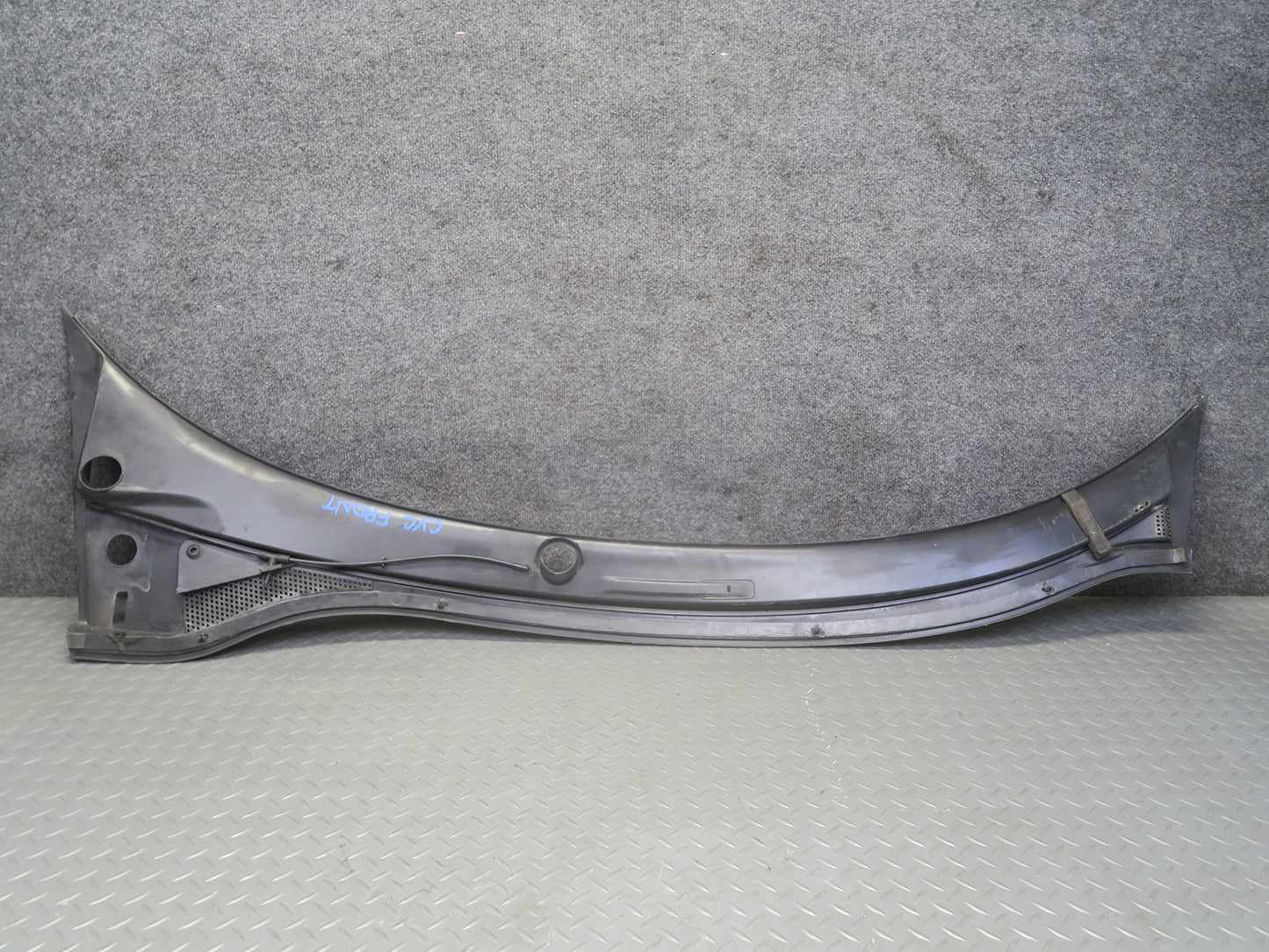14-19 Chevrolet Corvette C7 Front Windshield Wiper Vent Cowl Panel 23459574 OEM