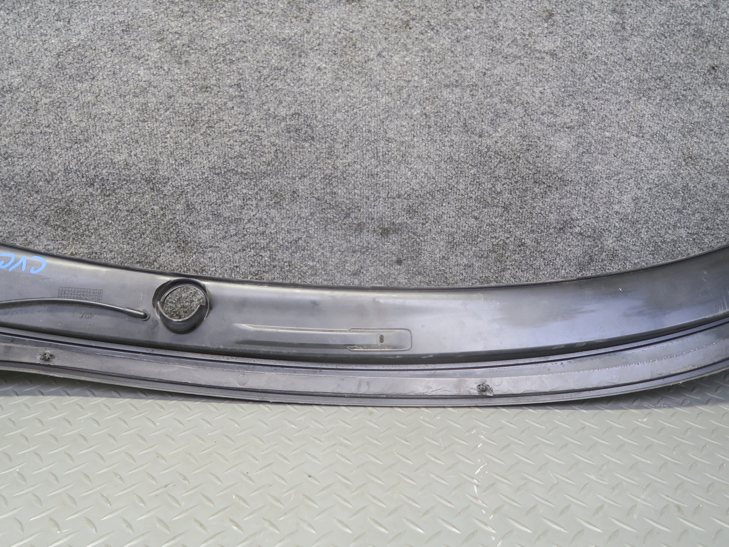 14-19 Chevrolet Corvette C7 Front Windshield Wiper Vent Cowl Panel 23459574 OEM