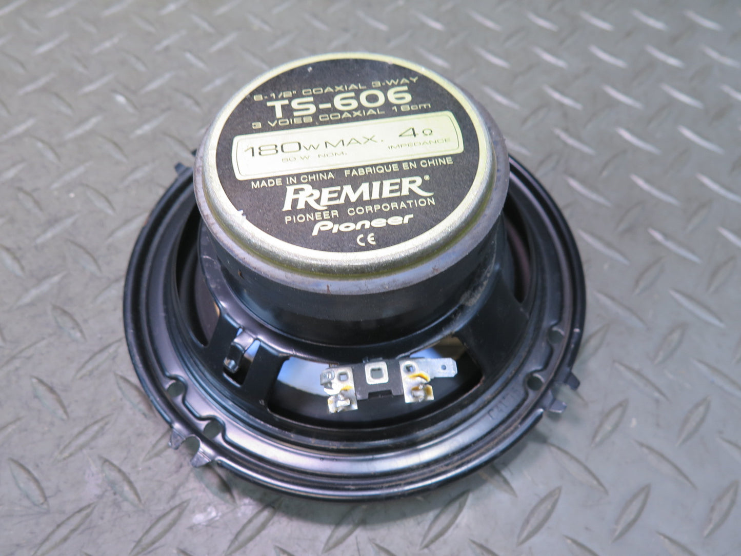Set of 2 Pioneer TS-606 3-WAY 6.5'' 16CM 180W MAX Coaxial Car Speaker